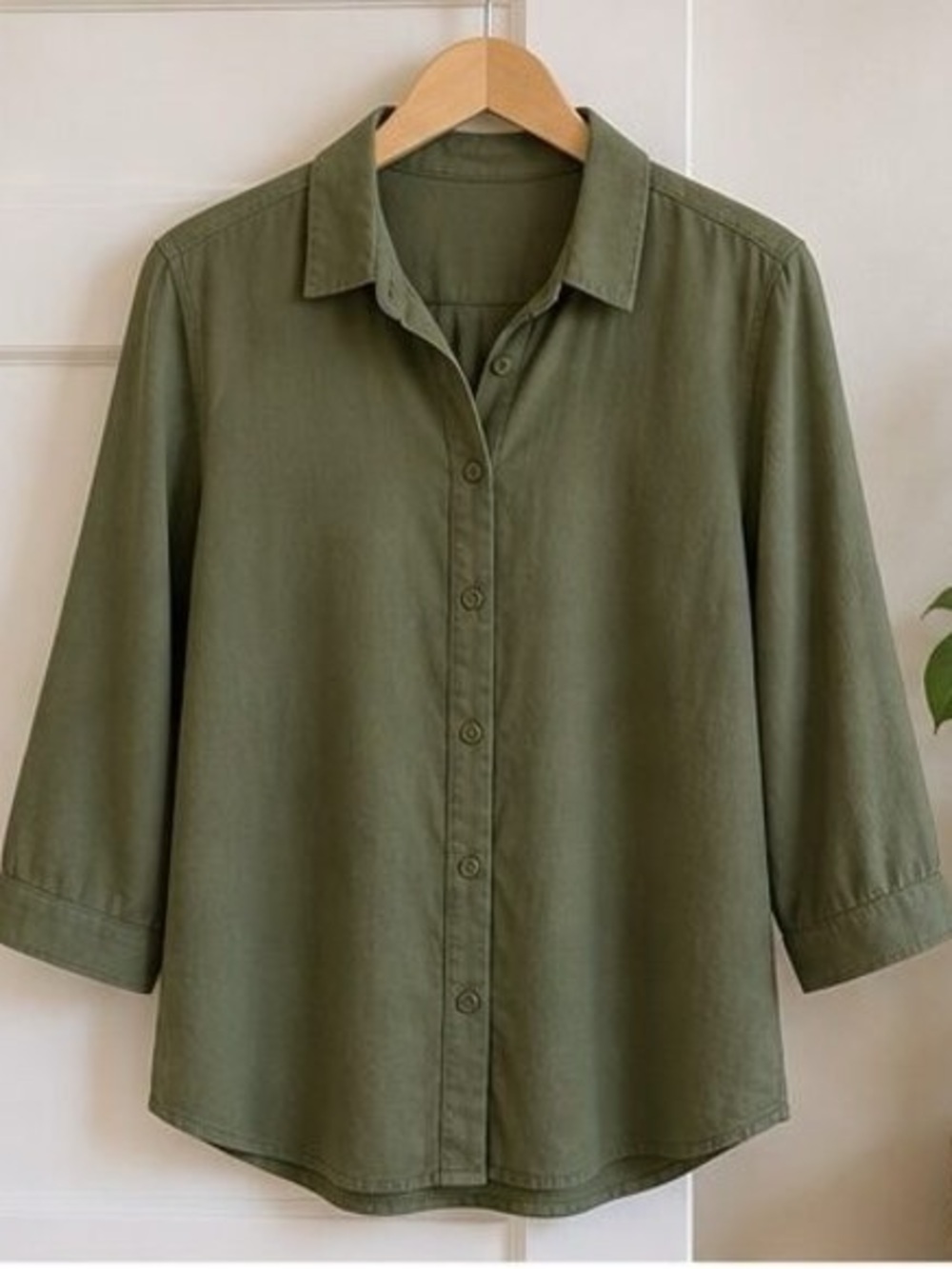 Women’s Olive Green Button-Front Shirt - Casual Collared Top